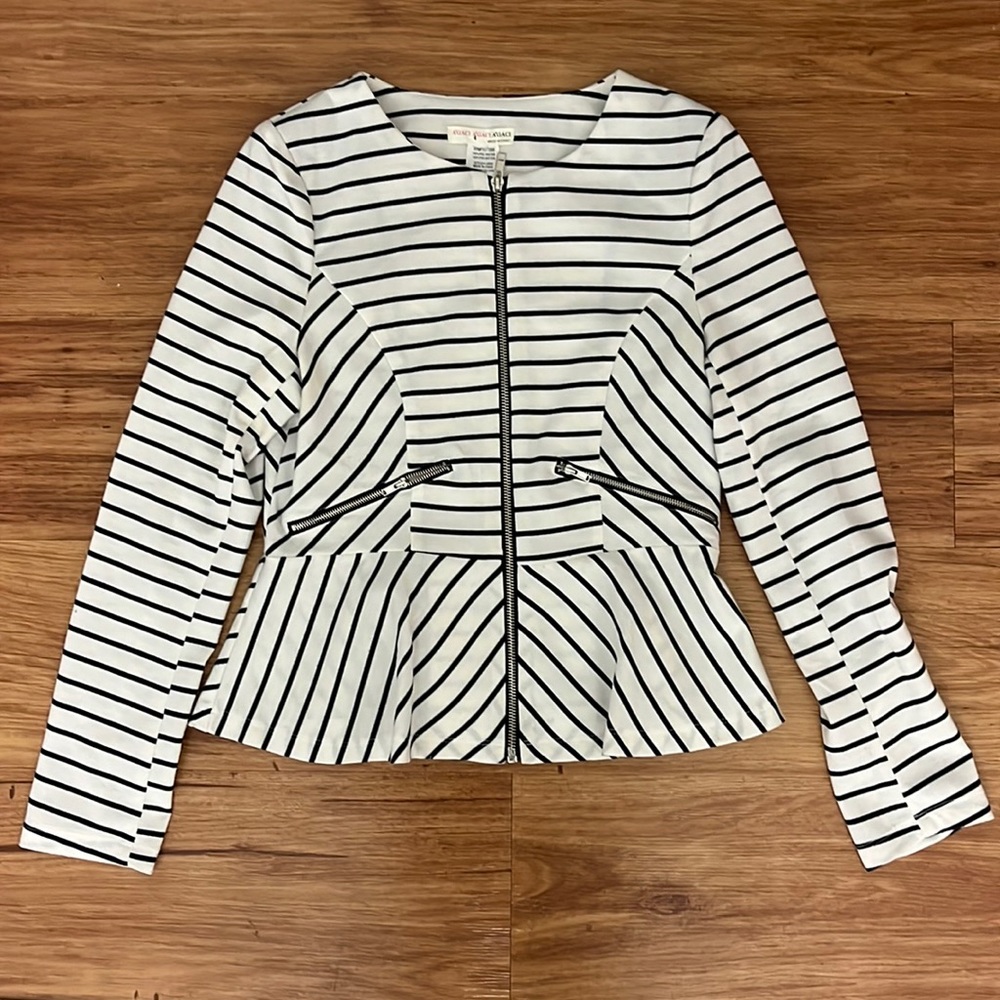 A’GACI Lightweight Peplum Blazer